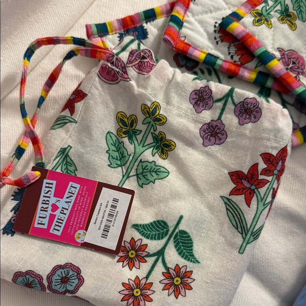 FURBISH STUDIOS NWT COASTERS (set of 4) - Colorful Floral Quilted Coasters - Picture 2 of 3